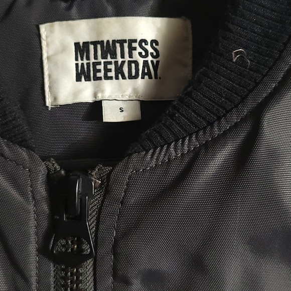 Weekday brand Bomber Jacket UK - Picture 3 of 13